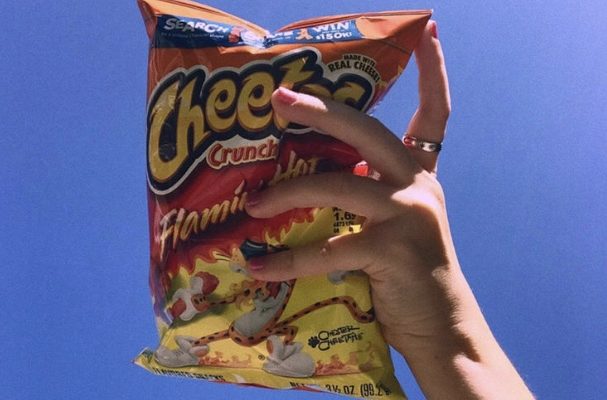 Flaming Hot Cheetos – Clairo 【和訳】
